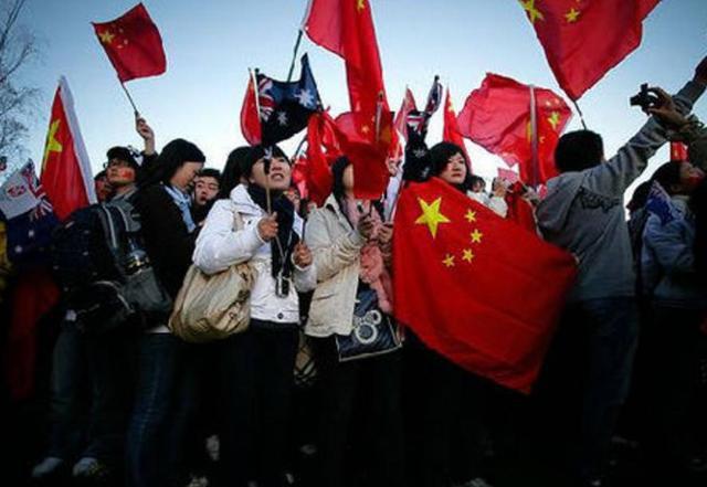 虫虫助手下载